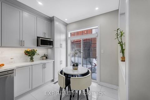 Photo 13 at 565 Foxcroft Boulevard, Wyndham, Newmarket