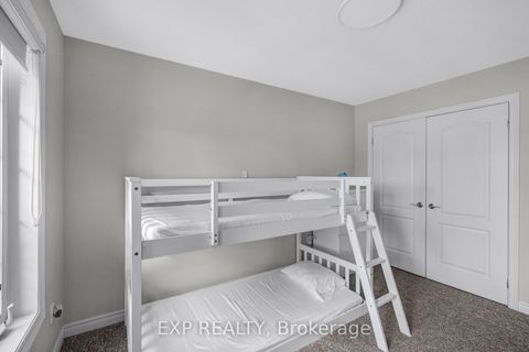 Photo 28 at 565 Foxcroft Boulevard, Wyndham, Newmarket