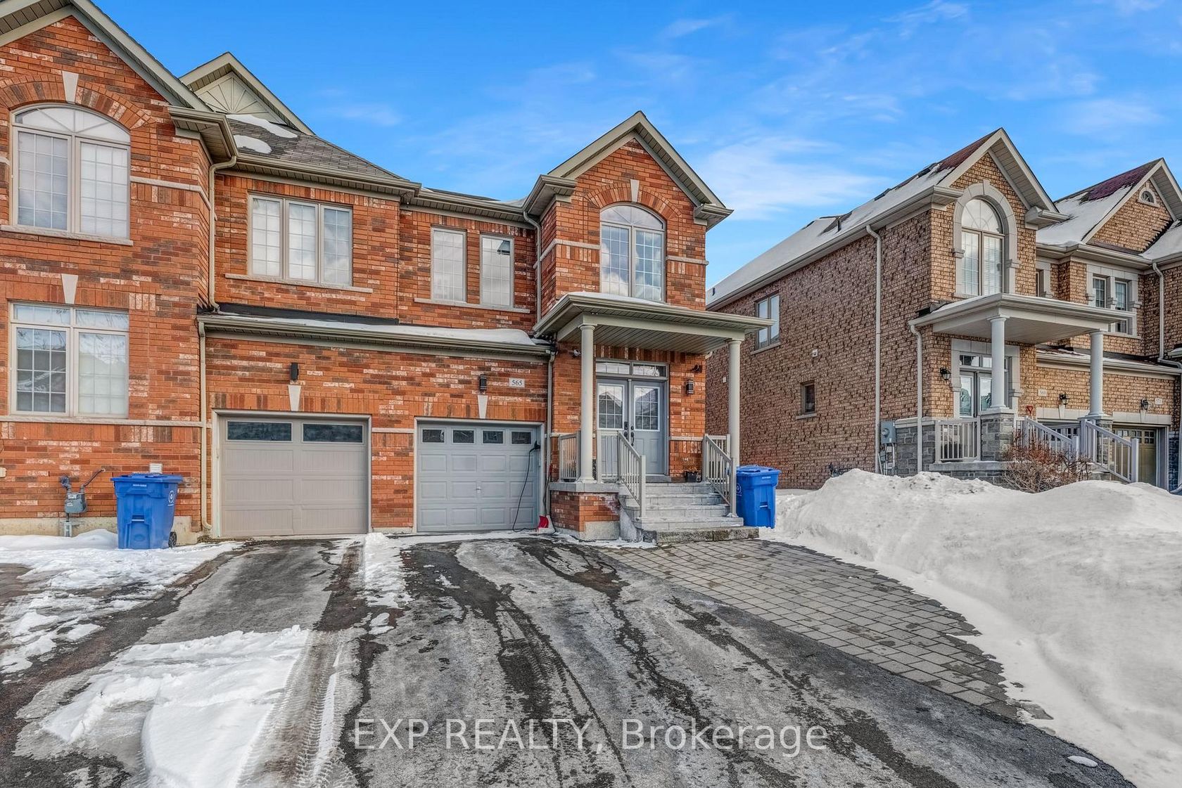 565 Foxcroft Boulevard, Wyndham, Newmarket photo 4