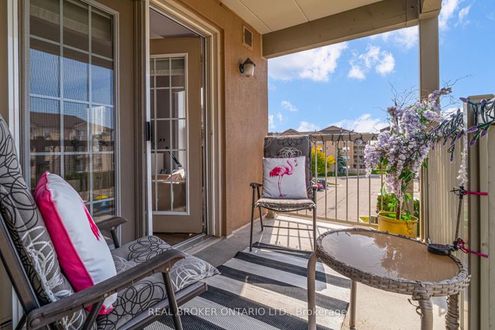 Photo 14 at 313 - 1460 Bishops Gate, GA Glen Abbey, Oakville