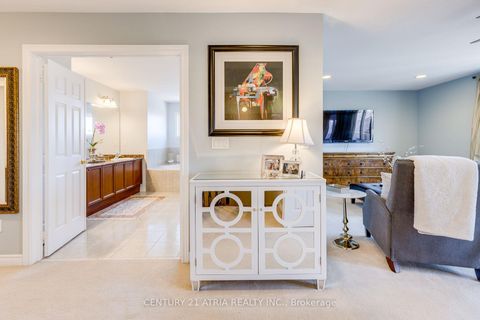 Photo 22 at 23 Weslock Crescent, Bayview Northeast, Aurora