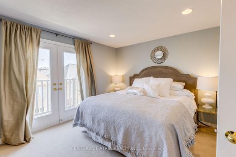 Photo 24 at 23 Weslock Crescent, Bayview Northeast, Aurora