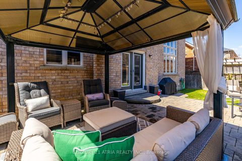 Photo 34 at 23 Weslock Crescent, Bayview Northeast, Aurora