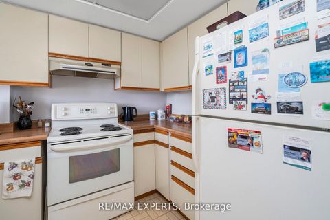 Photo 18 at 1103 - 40 Richview Road, Humber Heights, Toronto