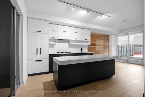 Photo 4 at 203 - 1888 Queen Street E, The Beaches, Toronto