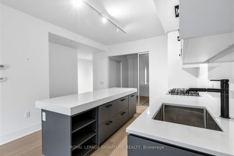 Photo 5 at 203 - 1888 Queen Street E, The Beaches, Toronto