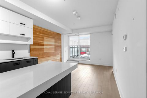 Photo 9 at 203 - 1888 Queen Street E, The Beaches, Toronto