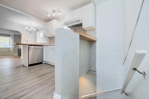 Photo 17 at 651 Cosburn Avenue, East York, Toronto