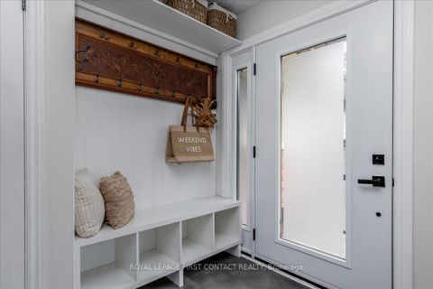 Photo 4 at 32 Springhome Road, Allandale Heights, Barrie