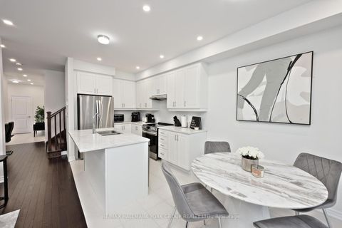 Photo 11 at 145 Fenchurch Manor, Rural Barrie Southeast, Barrie