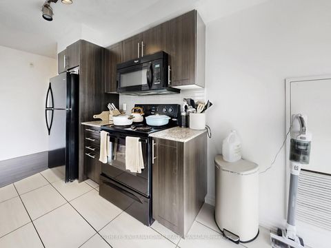 Photo 11 at 1018 - 80 Esther Lorrie Drive, Clairville, Toronto