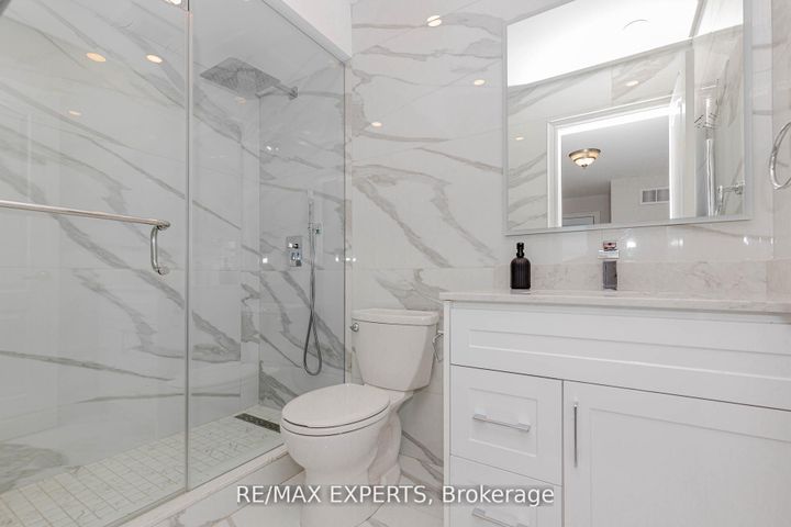 Photo 27 at 193 Fairlane Crescent, Vellore Village, Vaughan