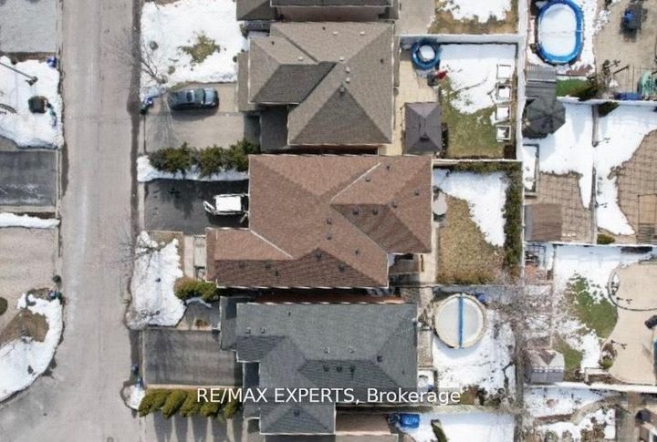 Photo 41 at 193 Fairlane Crescent, Vellore Village, Vaughan