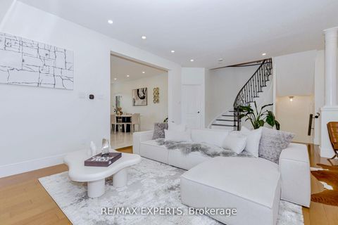 Photo 8 at 193 Fairlane Crescent, Vellore Village, Vaughan