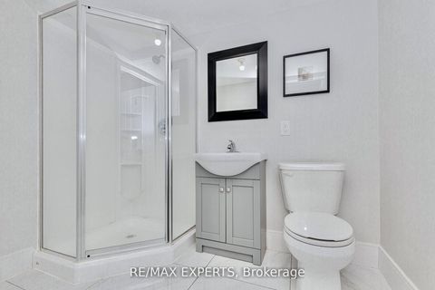 Photo 32 at 193 Fairlane Crescent, Vellore Village, Vaughan