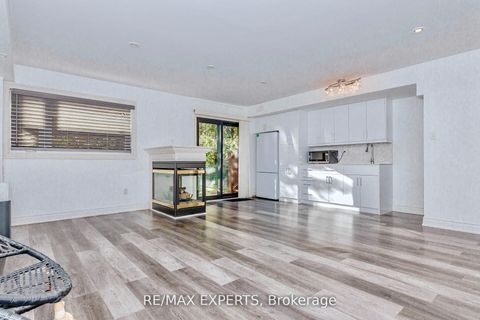 Photo 33 at 193 Fairlane Crescent, Vellore Village, Vaughan