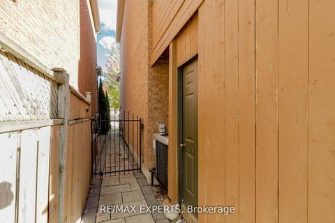 Photo 39 at 193 Fairlane Crescent, Vellore Village, Vaughan