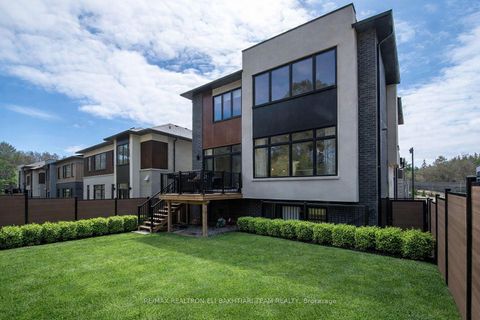 Photo 6 at 50 Royal Hill Court, Aurora Estates, Aurora