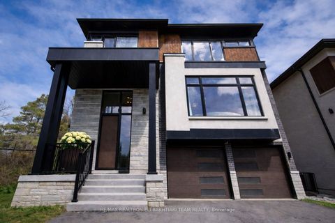 Photo 8 at 50 Royal Hill Court, Aurora Estates, Aurora