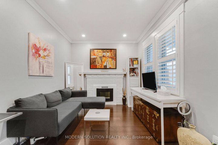 Photo 9 at 741 Milverton Boulevard, Lumsden, Toronto