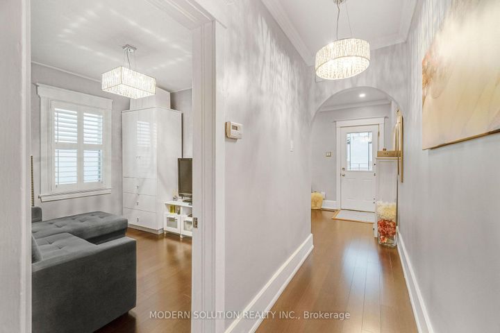 Photo 12 at 741 Milverton Boulevard, Lumsden, Toronto
