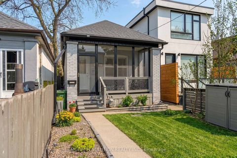 Photo 1 at 741 Milverton Boulevard, Lumsden, Toronto