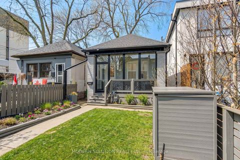 Photo 2 at 741 Milverton Boulevard, Lumsden, Toronto