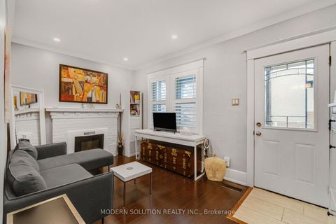 Photo 11 at 741 Milverton Boulevard, Lumsden, Toronto