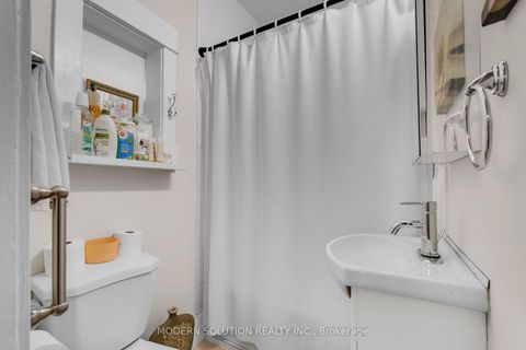 Photo 22 at 741 Milverton Boulevard, Lumsden, Toronto