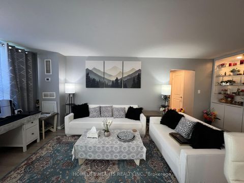 Photo 3 at 315 - 20 Edgecliff Golfway, Flemingdon Park, Toronto