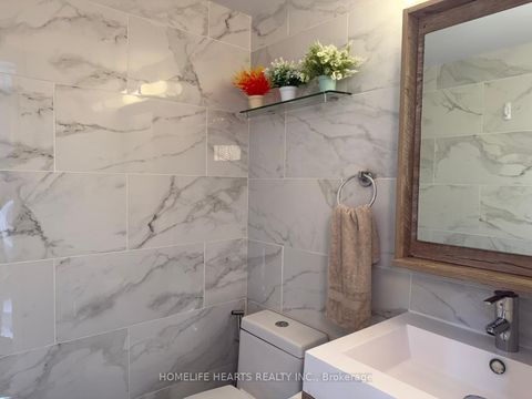 Photo 15 at 315 - 20 Edgecliff Golfway, Flemingdon Park, Toronto