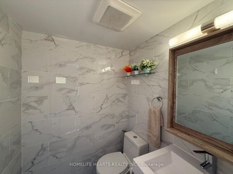 Photo 16 at 315 - 20 Edgecliff Golfway, Flemingdon Park, Toronto