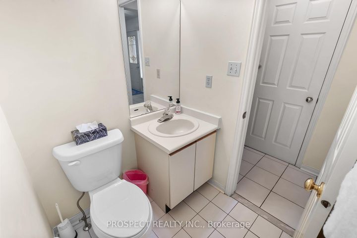 Photo 14 at 9 Wheatley Road, Maple, Vaughan