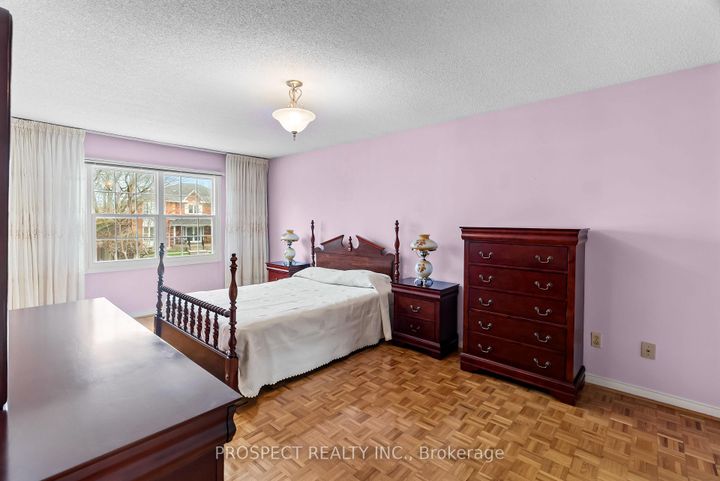 Photo 15 at 9 Wheatley Road, Maple, Vaughan