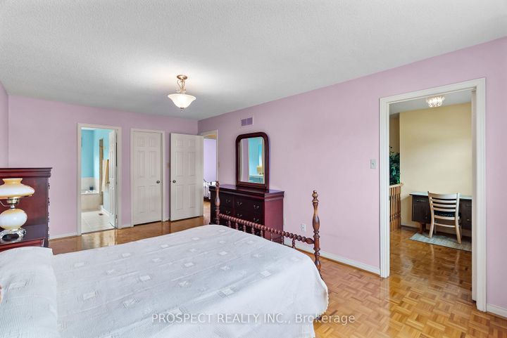 Photo 17 at 9 Wheatley Road, Maple, Vaughan