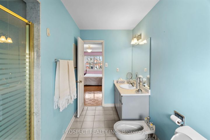 Photo 19 at 9 Wheatley Road, Maple, Vaughan