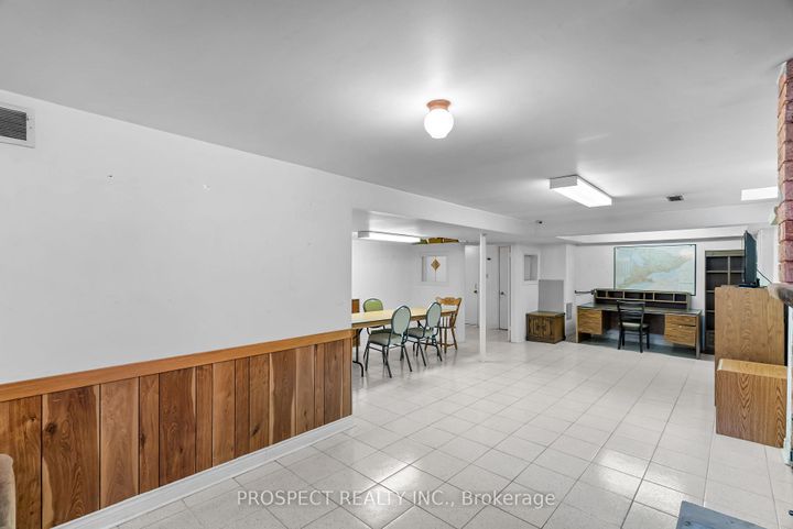 Photo 31 at 9 Wheatley Road, Maple, Vaughan