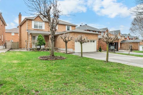 Photo 1 at 9 Wheatley Road, Maple, Vaughan