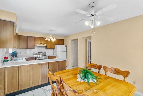 Photo 12 at 9 Wheatley Road, Maple, Vaughan