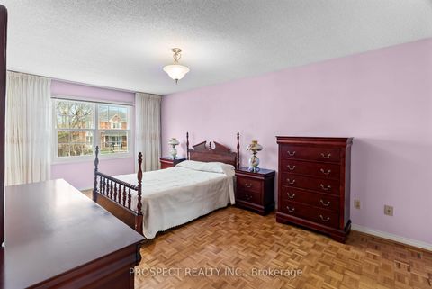 Photo 15 at 9 Wheatley Road, Maple, Vaughan
