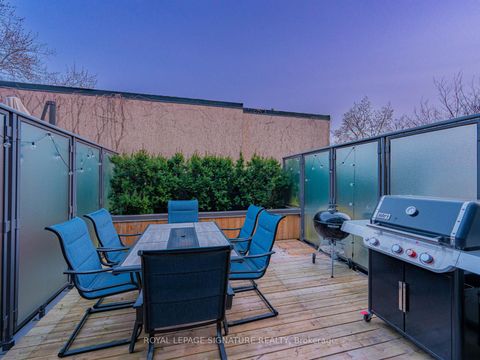 Photo 3 at 845 Richmond Street W, Bellwoods, Toronto