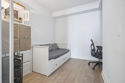 Photo 11 at 3807 - 1926 Lakeshore Boulevard W, Swansea, Toronto