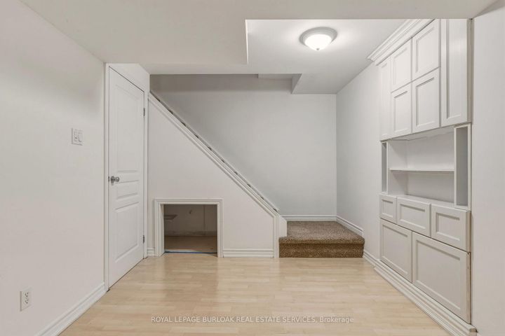 Photo 26 at 95 Thornlodge Drive, Waterdown, Hamilton