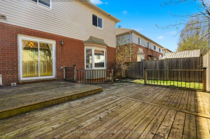 Photo 28 at 95 Thornlodge Drive, Waterdown, Hamilton