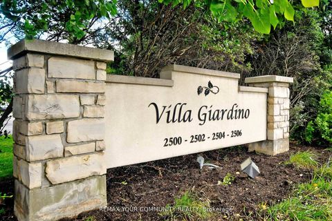 Photo 1 at 502 - 2500 Rutherford Road, Maple, Vaughan