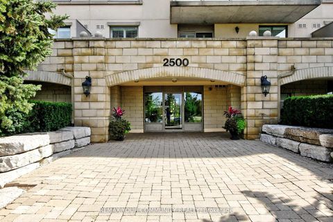 Photo 2 at 502 - 2500 Rutherford Road, Maple, Vaughan