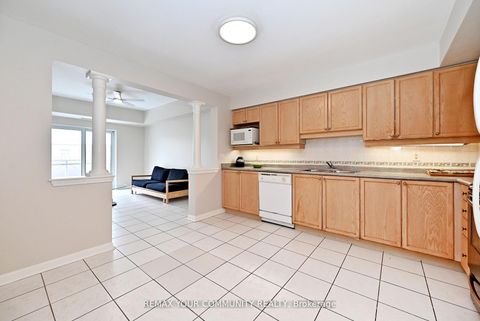 Photo 10 at 502 - 2500 Rutherford Road, Maple, Vaughan