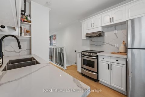Photo 11 at 283 Chisholm Avenue, Lumsden, Toronto