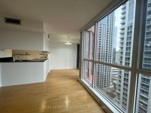 Photo 5 at 1910 - 736 Bay Street, Bay Street Corridor, Toronto
