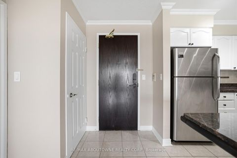 Photo 1 at 2706 - 23 Hollywood Avenue, Willowdale East, Toronto